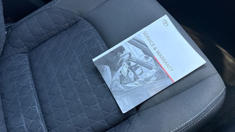 Toyota C-HR 1.8 Hybrid Design 5dr CVT Hybrid Hatchback